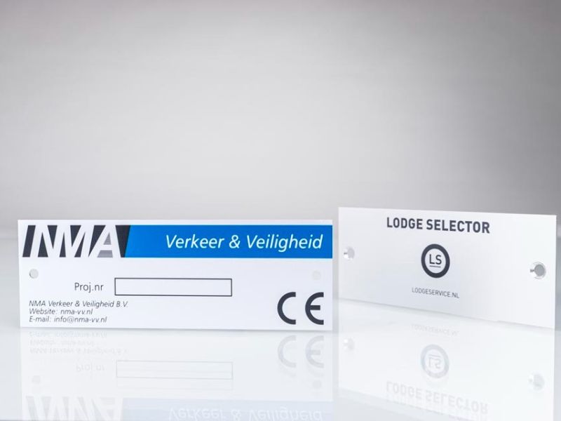 polychromal polychromal